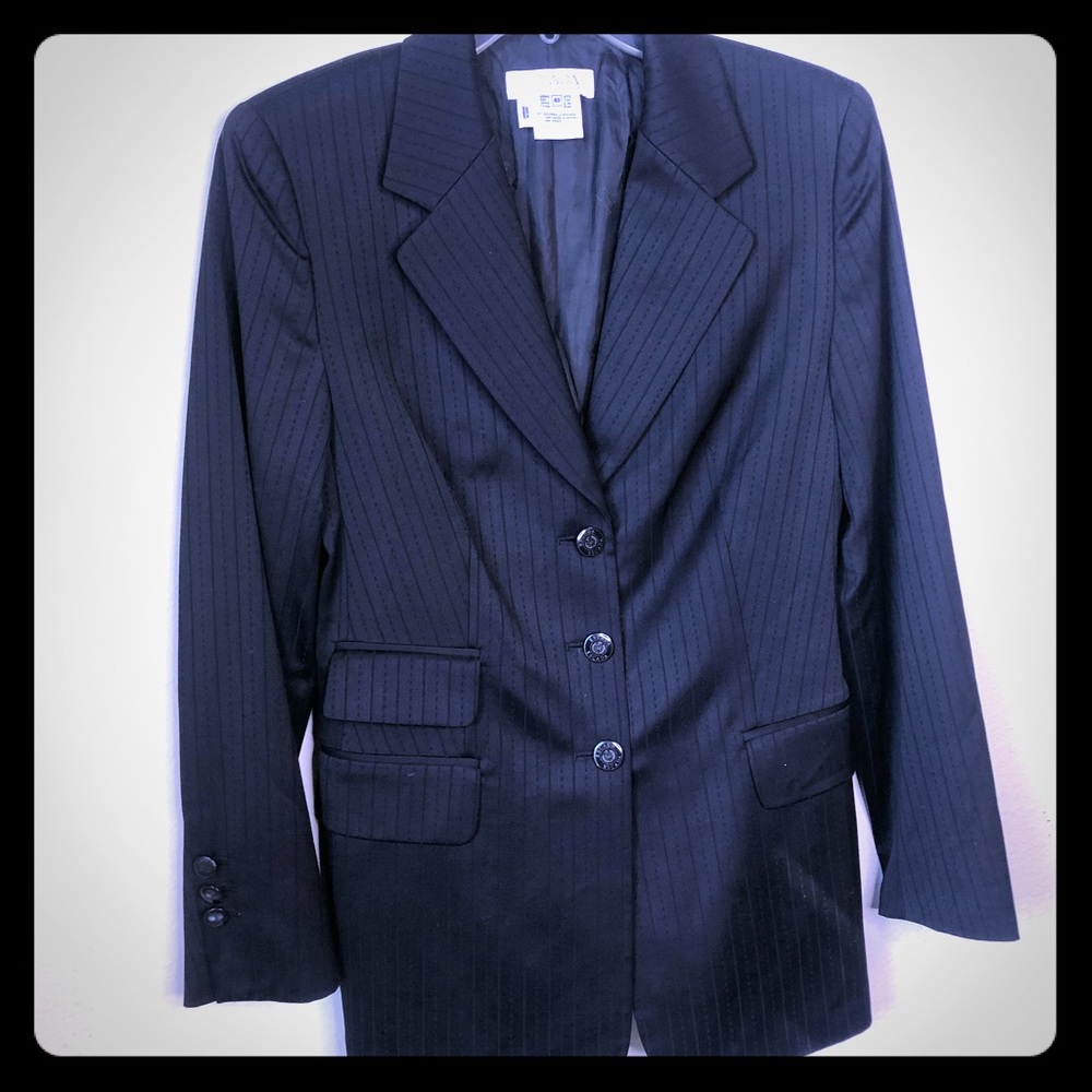 COPY - Escada silk pinstripe black blazer euo 40